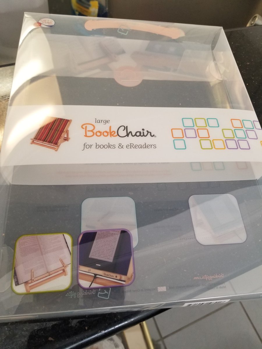 ReemK10's tweet image. Okay, so this clearly doesn't work for #booktwitter books.
#bookchair  👎