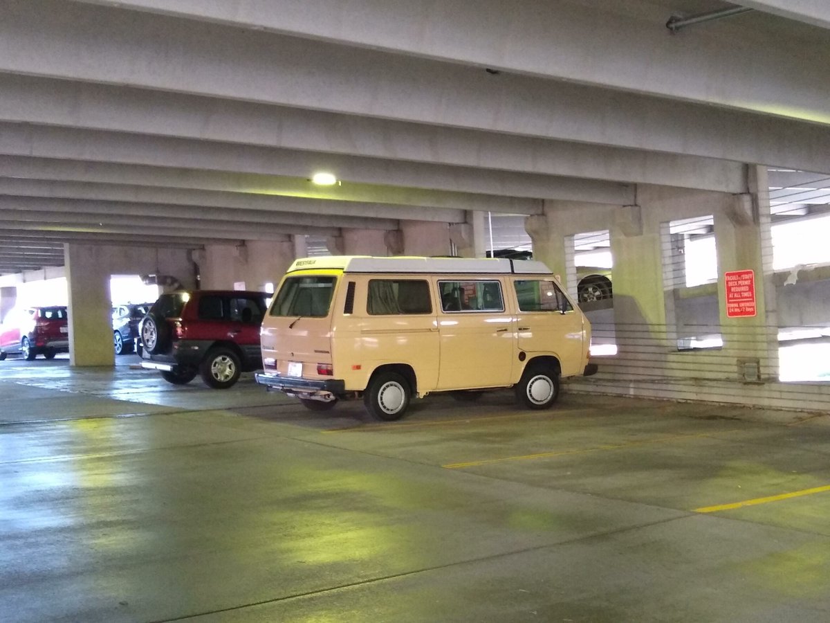 evshift's tweet photo. no fancy title, just a nice Volkswagen vanagon
https://t.co/MKhhLTNzd5
#Meme #RegularCarReviews #RegularCars #RegularCarsMeme https://t.co/apgM7HjW3P