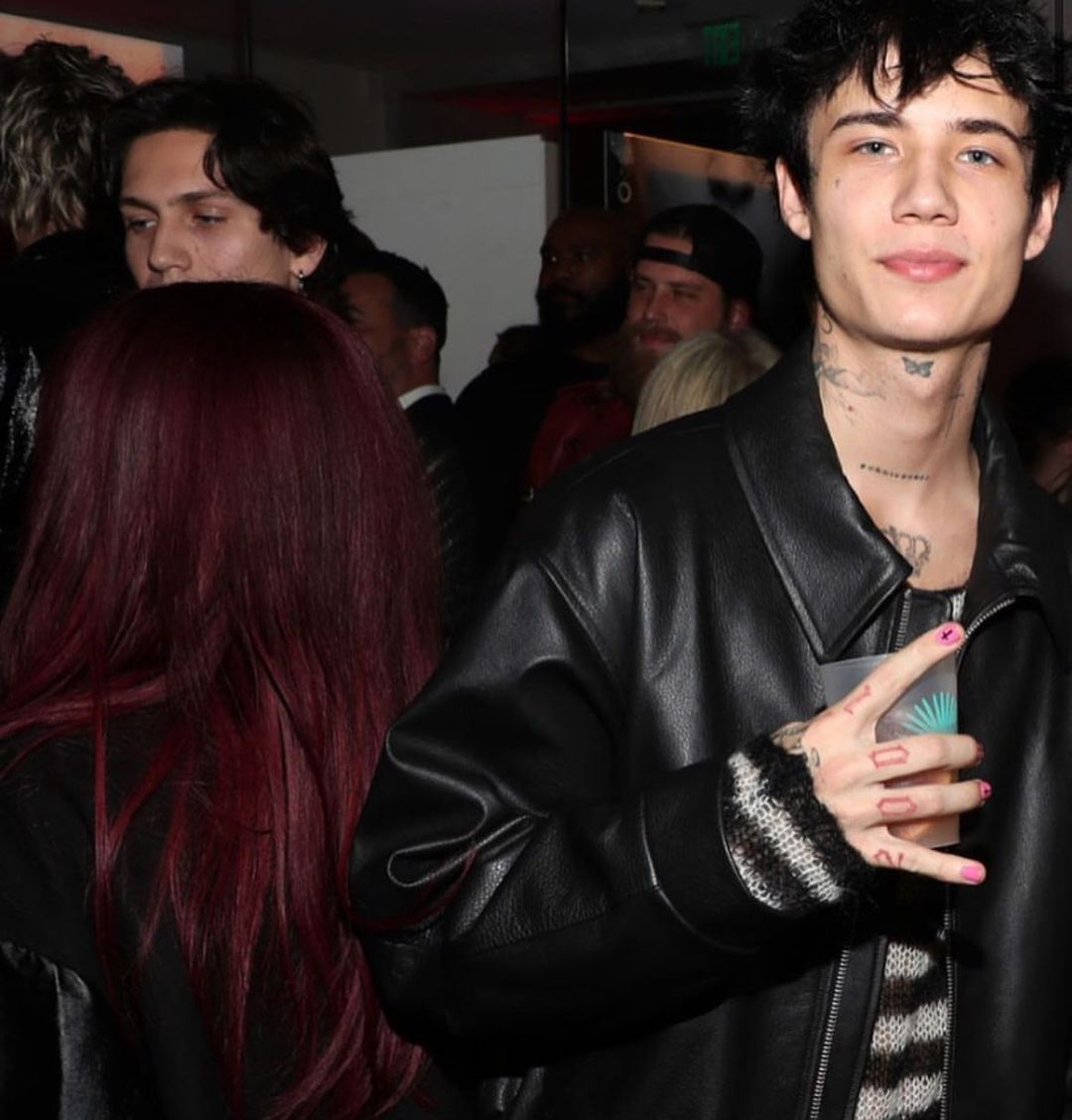 huddyrepublic's tweet image. It&apos;s so nice to see @xlilhuddy and @jxdn together again..🙃💕

Machine Gun Kelly&apos;s UN/DN LAQR Launch Event on December 04, 2021 in West Hollywood, California.✨

©️: Getty images 
#lilhuddy #jxdnhossler #jxdn #charliedamelio #zacklugo #chasehudson #huddygang