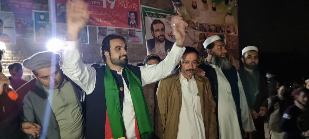 JalalQazi's tweet photo. پشاور کا یہ نعرہ ہے، رضوان بنگش ہمارا ہے ♥️
#PTI #Mayor #LGElections #Pk73 #Peshawar https://t.co/M87WW4lAja
