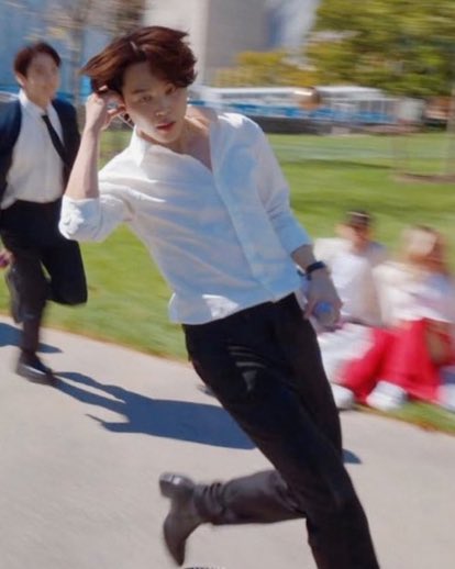 เห้อก็คนมันจะหล่ออ่ะน้อ😌