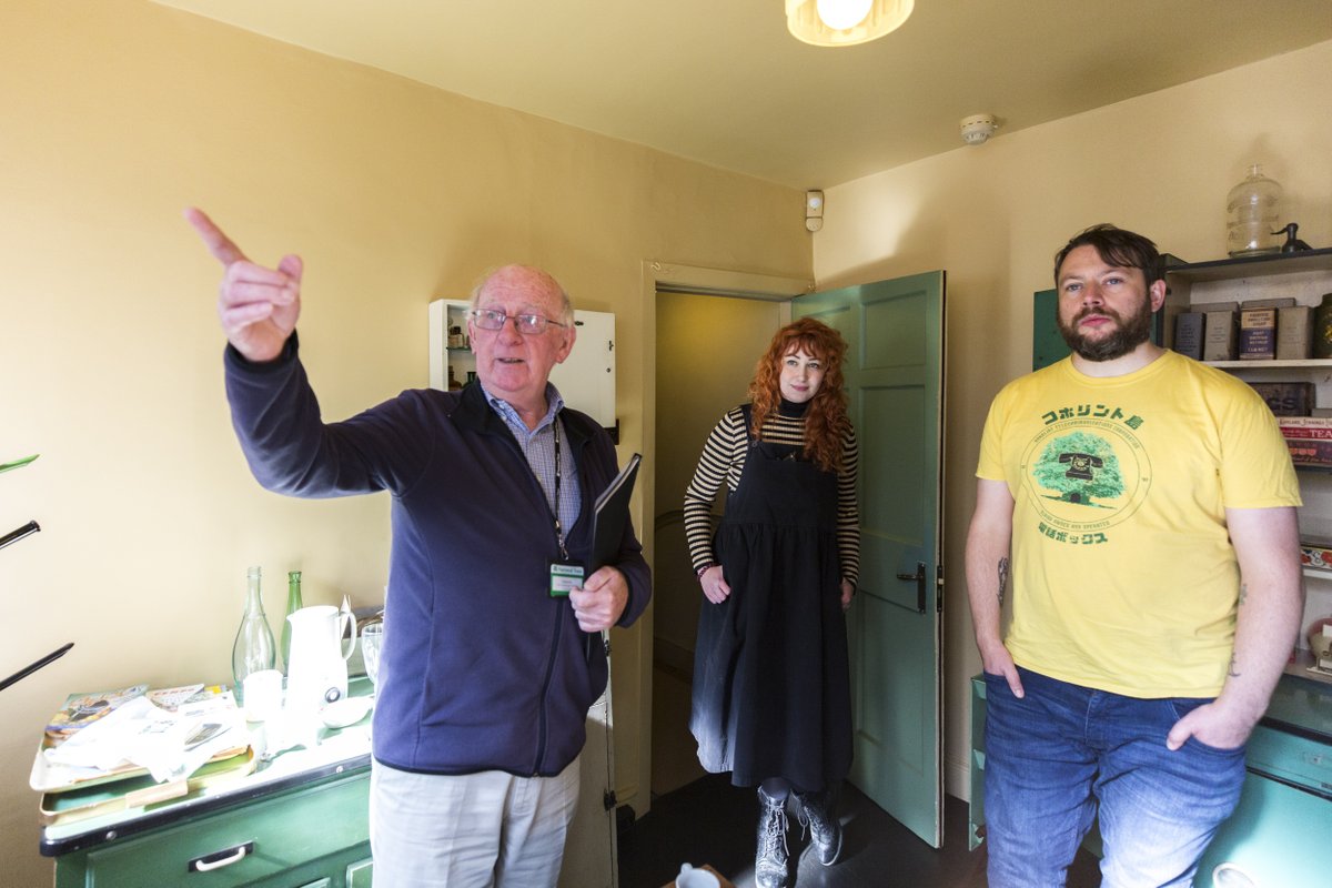 NThardmanshouse's tweet photo. It's #InternationalVolunteersDay, so we want to say a huge thank you to our wonderful volunteers.
From leading tours of the Hardmans' House to helping to clean objects and assisting with our #HardmansUnpacked project, they're a talented bunch! https://t.co/Scbv9RrqZ7