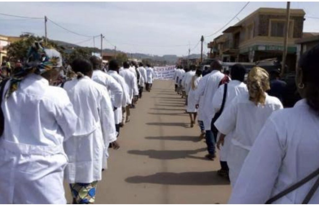 FellyMbla3's tweet photo. Ensemble🤝 pour une « Corporation Médicale🥼 » forte et respectable, voilà notre crédo de chaque jour! https://t.co/EcPih4HpmP