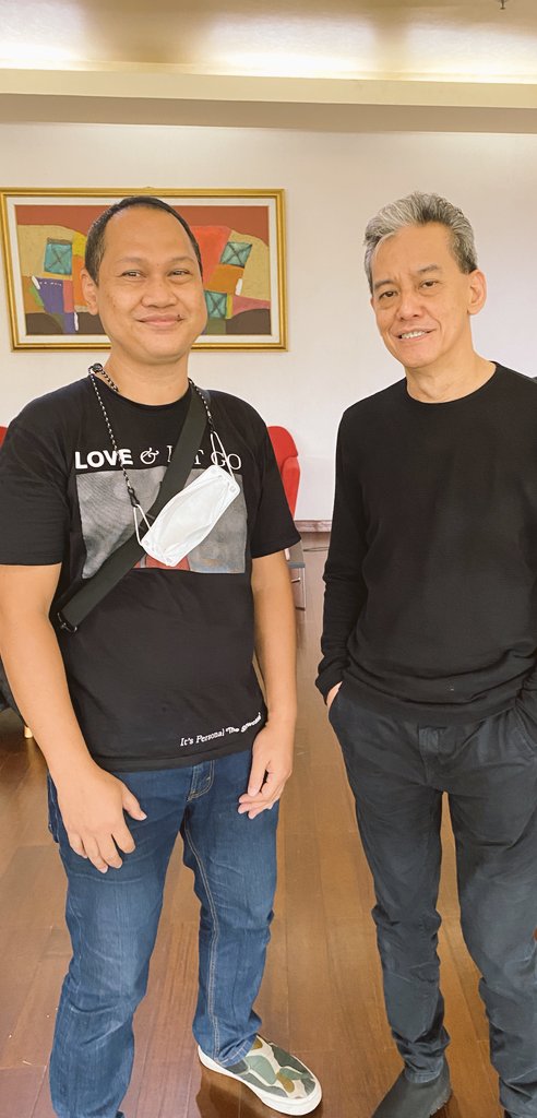 N080N's tweet image. Kucoba nomor itu
Masih tak terjawab
Kuhela nafas panjang
Menyesali waktu terbuang...🎶
@farizrmofficial