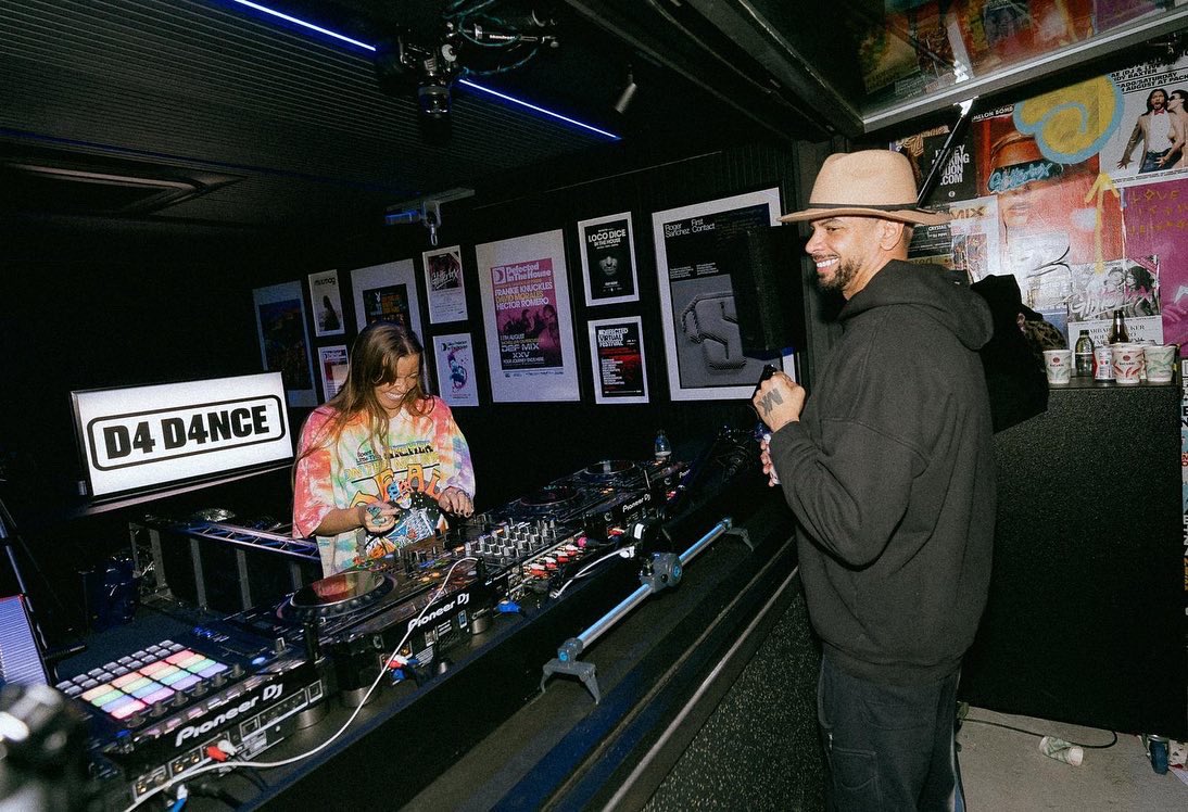 D4 D4NCE tweet media