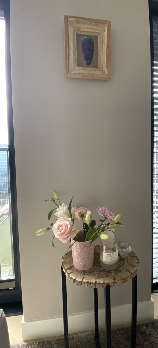 scheulderman75's tweet photo. Mijn excuus om peperdure kaarsen te kopen: je kunt er als de kaars is opgebrand zulke leuke vazen van maken. Nou; niks aan gelogen, vind ik zelf. #stylingsunday @diptyqueparis https://t.co/2a3hbIMmTg