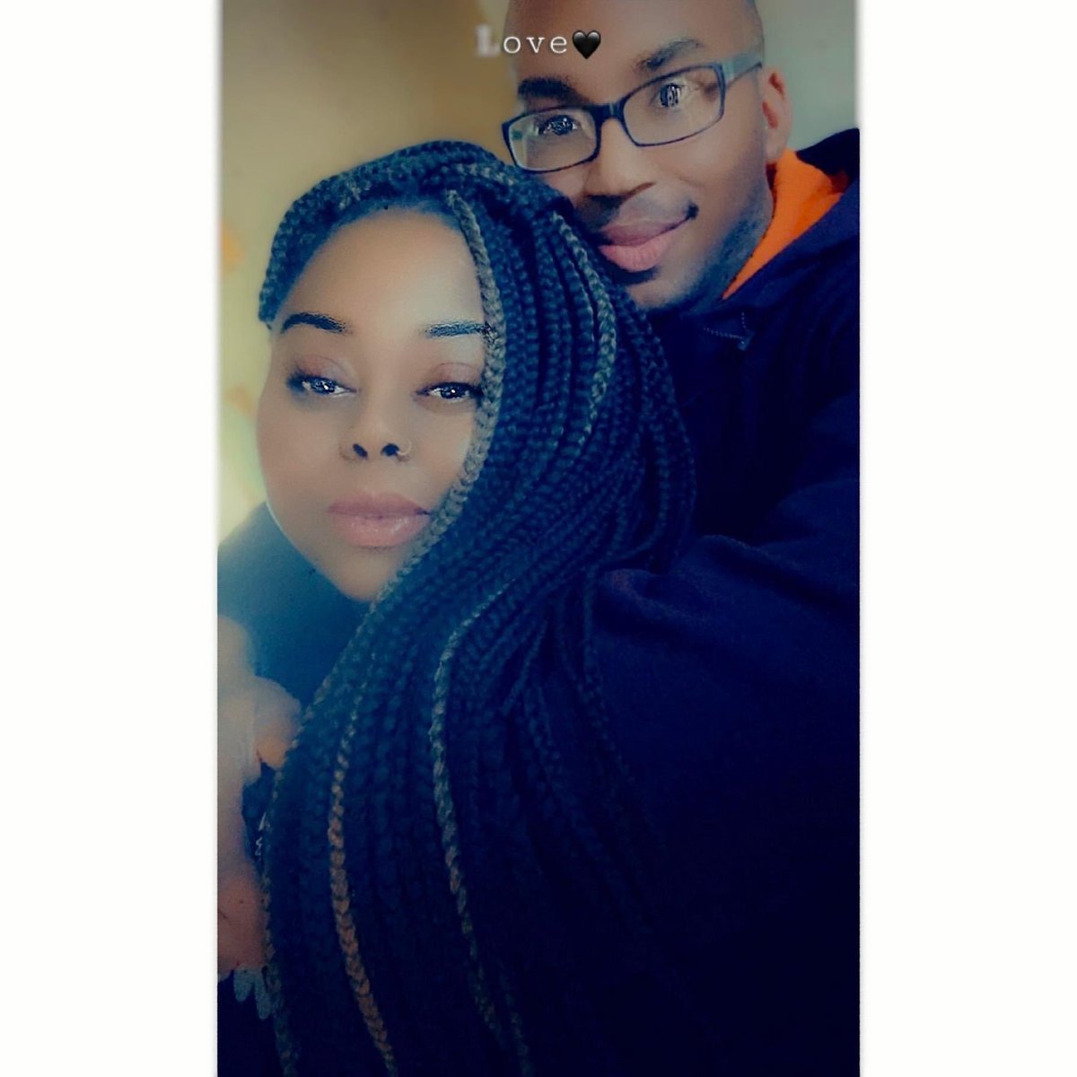 que_que20's tweet image. 