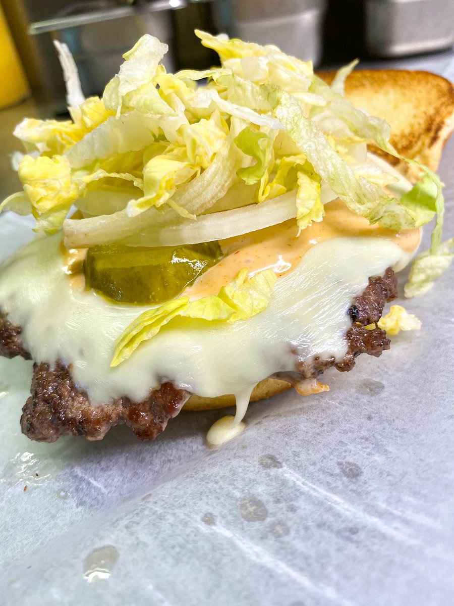 rockettruck's tweet photo. Don’t you love when the closer you look, the better it gets? Turn your gaze to today’s @ProvidenceFlea at the @FarmFreshRI Market Hall on Sims Avenue. We’re there with breakfast and lunch from 11:00 to 2:30. #pvdflea #getoutandflea https://t.co/9flgy5sh7t https://t.co/5O7VlS6342