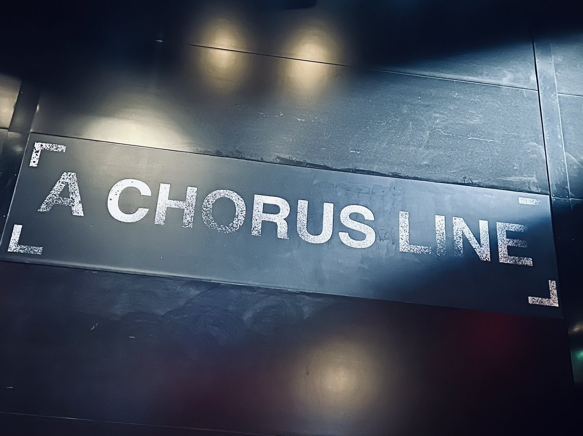 EM_Theatre's tweet photo. Oooh roll on Tuesday 7th
 @CurveLeicester #AChorusLine @NikolaiFoster @BethHintonLever
@CarlyMDyer
This is one singular press night that can't come quick enough! "Again, a 5 6 7 8!"
@LisaChamberla1n https://t.co/v1ztrtFF3b