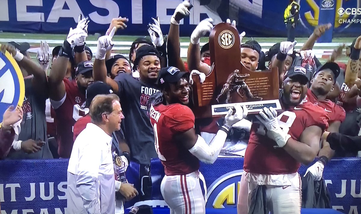 RTRnews's tweet photo. Saban @ Alabama 15-Years
182-Wins
024-Losses
.883 PCT
009-Sec West Titles
008-Sec Titles
006-National Titles
Won 23 Titles/Lost 24 Games https://t.co/5sazkbhQdQ