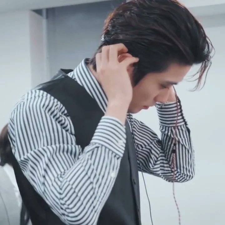 hourlyjaeh's tweet photo. #NCT재현 #JAEHYUN #재현 #NCT127 https://t.co/Bc15JGLt9f