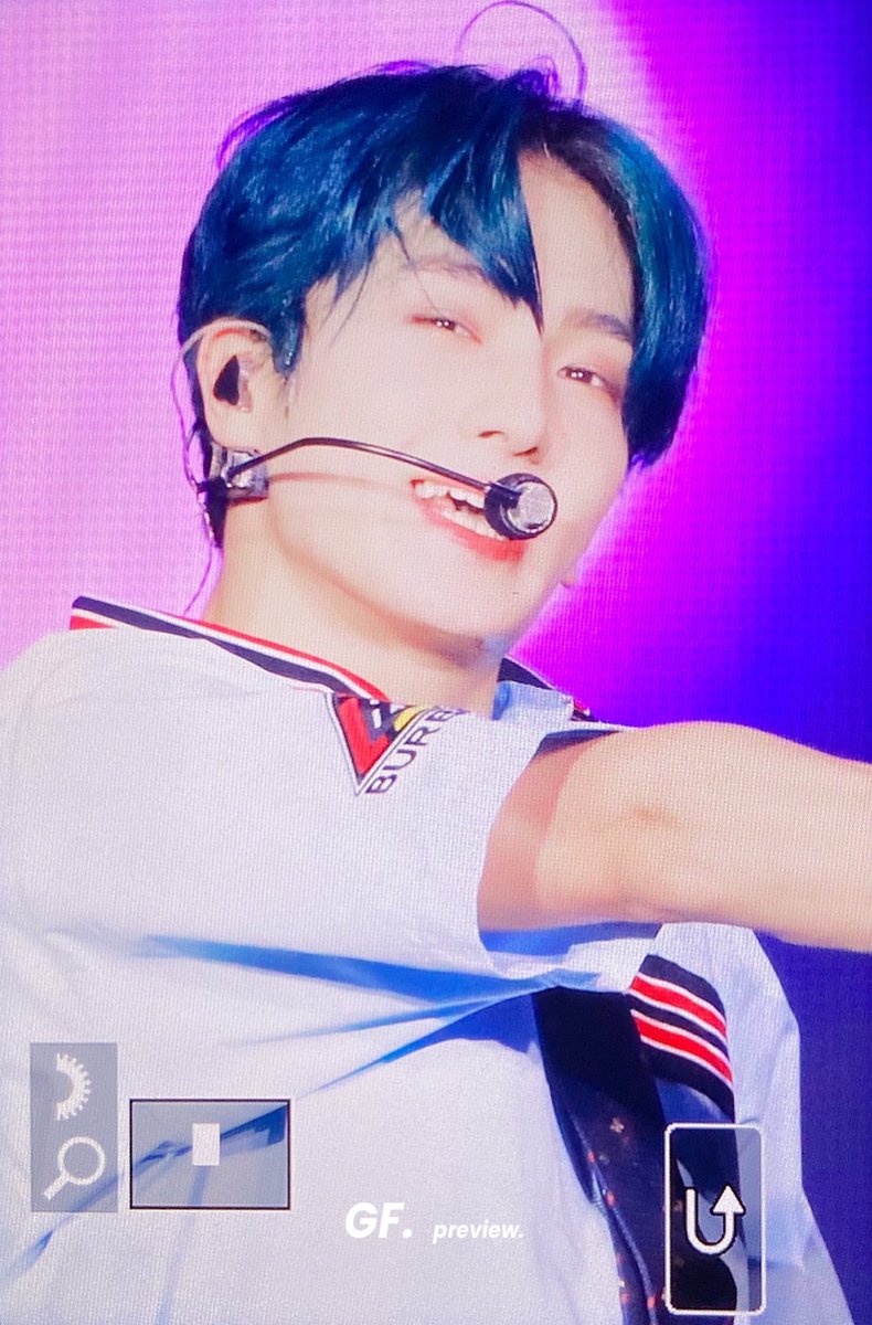 GetFruity913's tweet photo. 211205
이 행복 강쥐 어쩜 좋아ㅜㅜㅜ
#더보이즈 #THEBOYZ #현재 #이재현 #HYUNJAE https://t.co/9KRh4SHOFJ