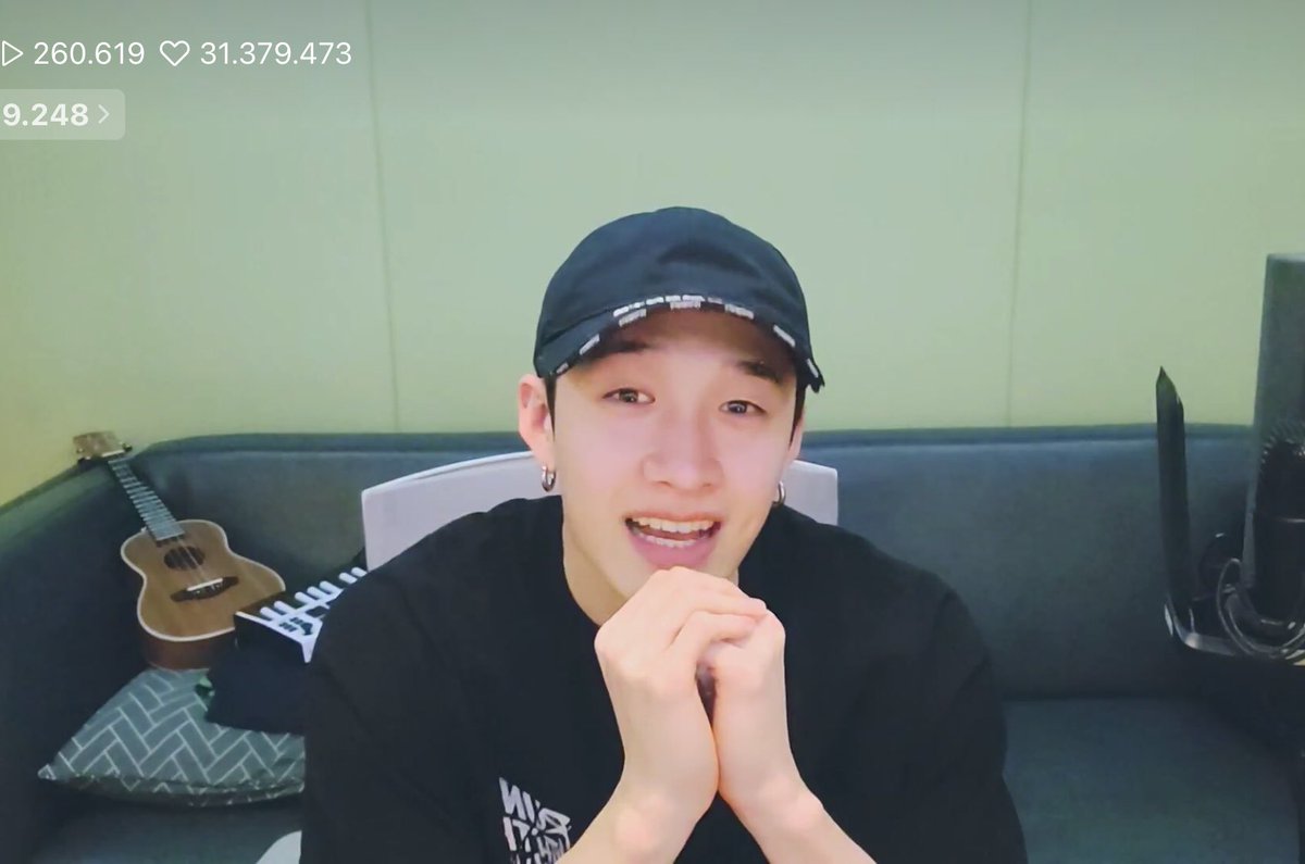 Jenarya_OH's tweet photo. To the strong man that puts others first
The man that only cries alone
The man that is everybody’s backbone including his own

You deserve the world #bangchan https://t.co/6ylAmT2LLH
