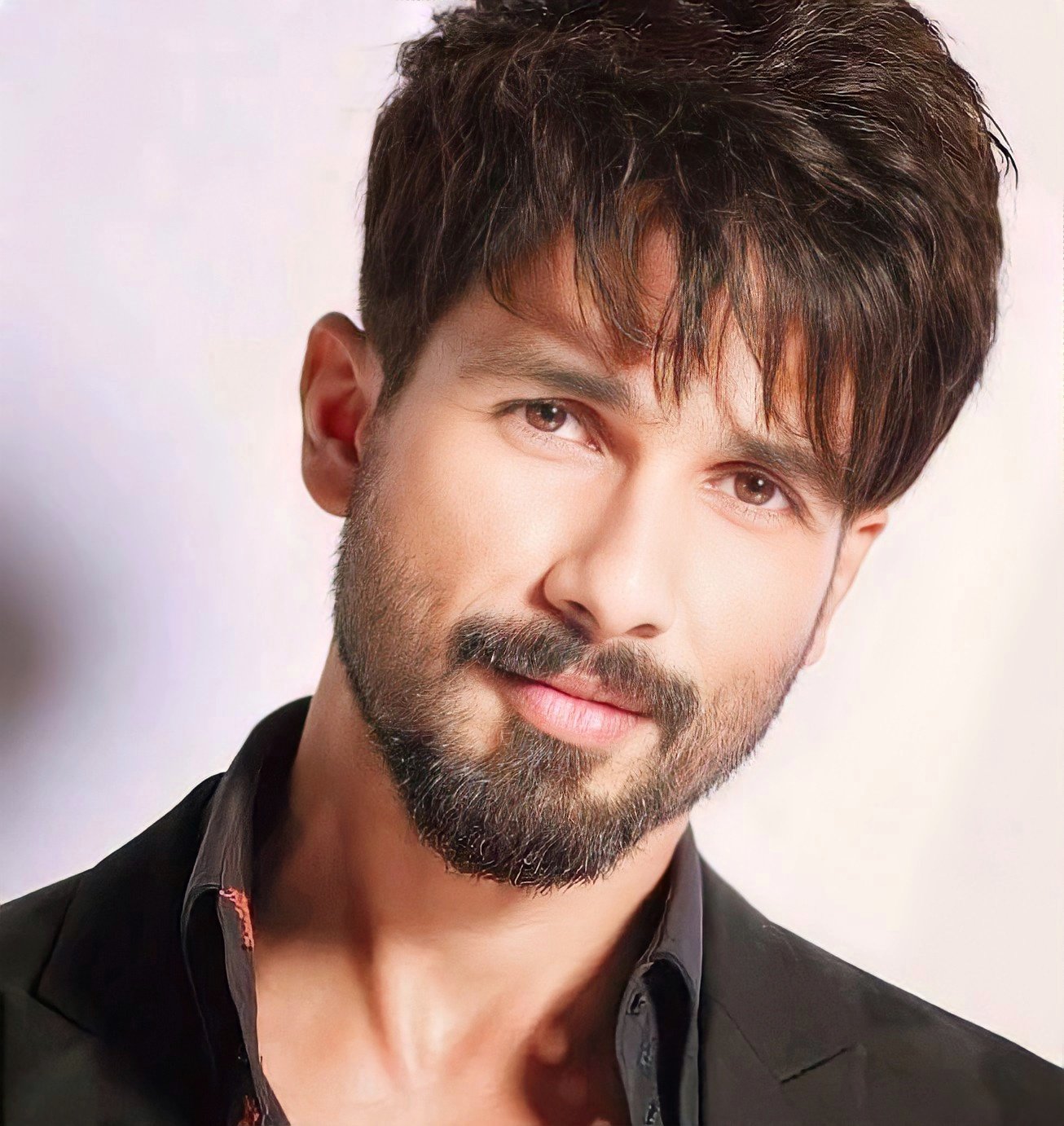 Shahid Kapoor crops hair short for Haider