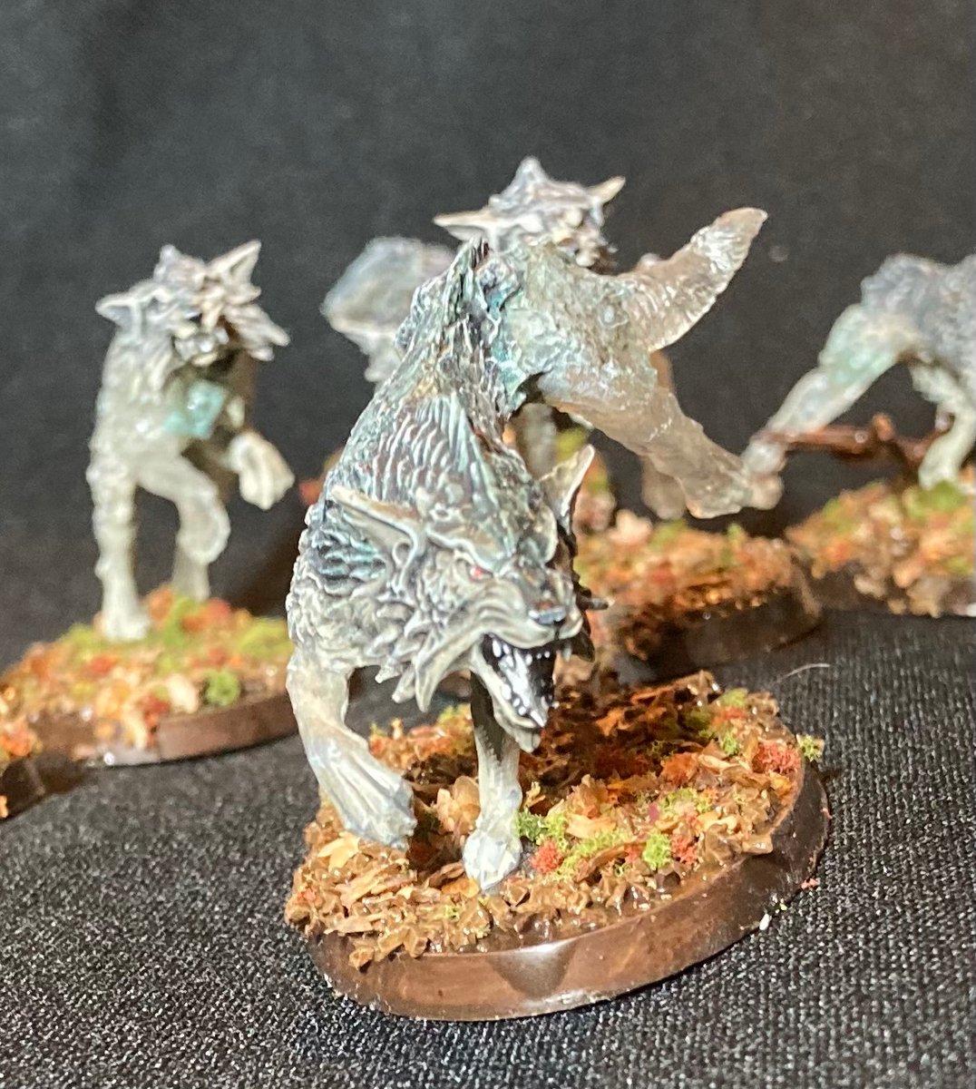 HobbySummerbell's tweet photo. Here are my favourite 2021 projects. (Also technically my least favourite - not my most productive year!) But I like ‘em so here you go:

@CogaNito @KitbashedGaming @PhilDodd12 @CharlesKhorne https://t.co/s2bj6S9df9