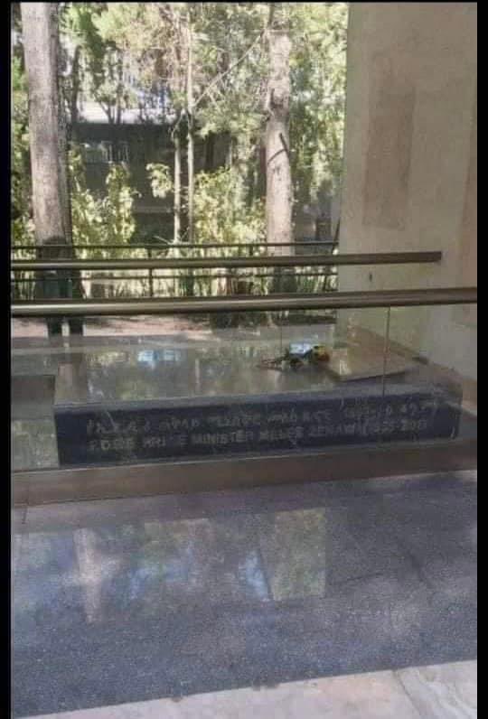 SIMON_TE's tweet image. Even our death isn’t  enough for them. What a trash mentality; going after a dead person just to attack the moral of Tigrayans. I don’t think you can go lower than this. Truly Shitopia