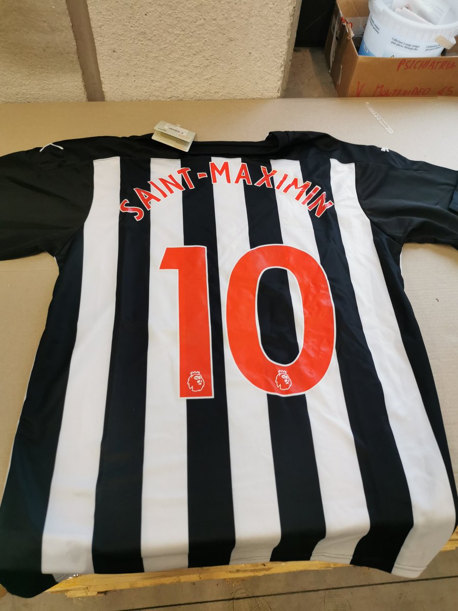 SoldaMagpie's tweet photo. @asaintmaximin You are our favorite player! #TOONTOON #ITALYMAGPIES https://t.co/zTnSdN0eF9