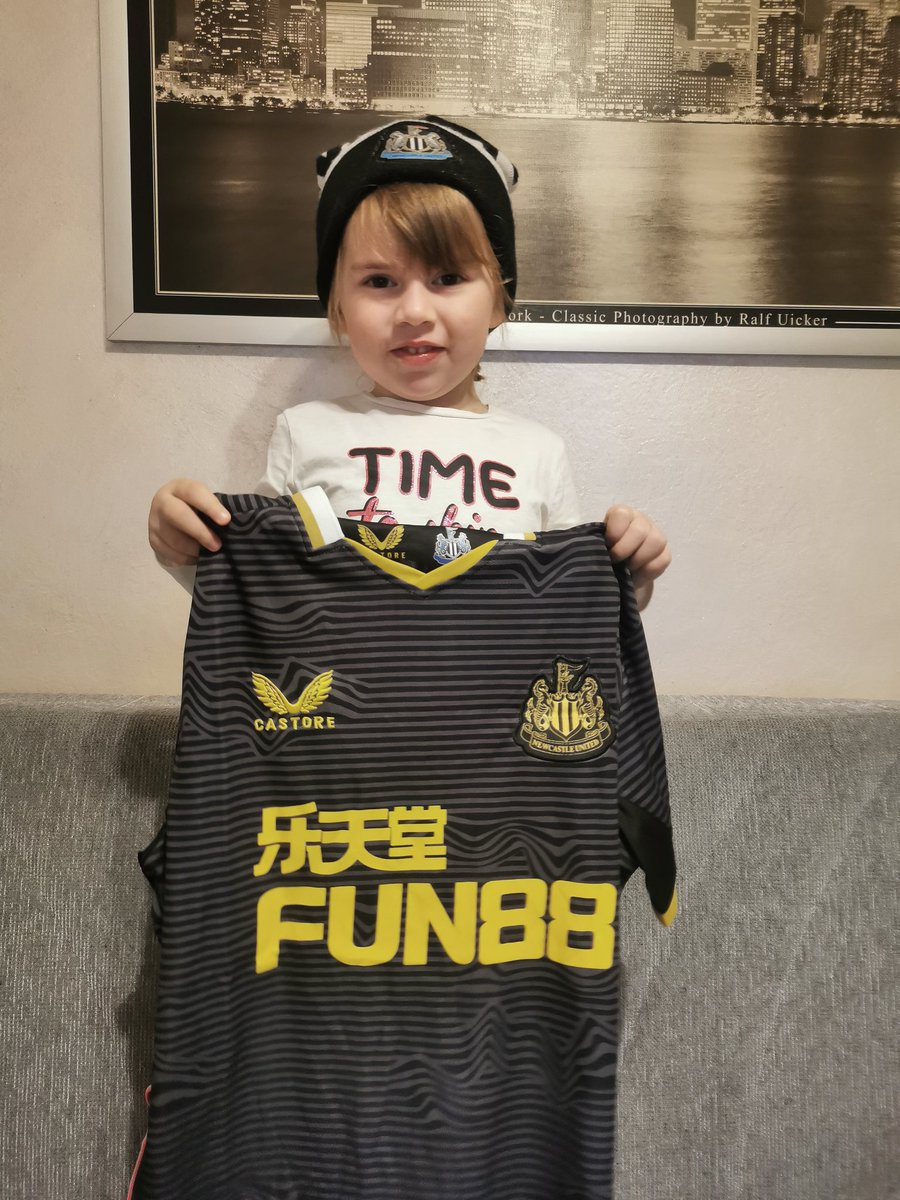 SoldaMagpie's tweet photo. @asaintmaximin You are our favorite player! #TOONTOON #ITALYMAGPIES https://t.co/zTnSdN0eF9
