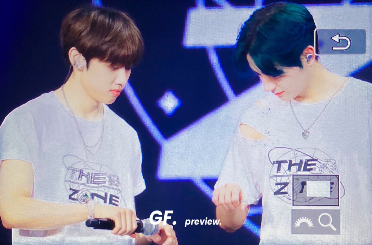 GetFruity913's tweet photo. 211205
강아지들아ㅜㅜㅜㅜㅜ
#더보이즈 #THEBOYZ #현재 #이재현 #HYUNJAE #선우 #김선우 #SUNWOO https://t.co/ND9Y7z3lIp