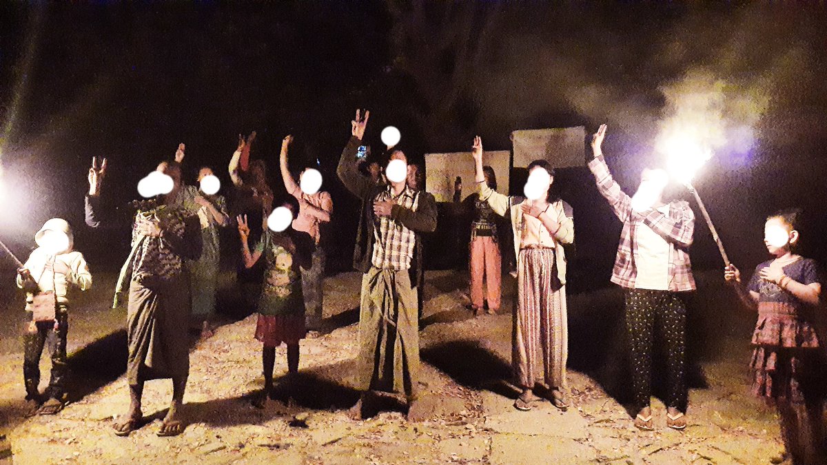 အကြမ်းဖက်စစ်ကောင်စီတပ်တွေရဲ့ သတ်ဖြတ်မှုနဲ့ ဖိနှိပ်မှုတွေကြားက အသံမတိတ်တဲ့ ပြည်/ခွန်သပိတ်...

#ကမ္ဘမကျေဘူး
#သွေးမအေးဘူး
#နောက်မဆုတ်ဘူး
#အရေးတော်ပုံမုချအောင်ရမည်

#Dec5Coup
#FreezePaymentsToJunta 
#WhatsHappeningInMyanmar

#အဂ္ဂဝံသ