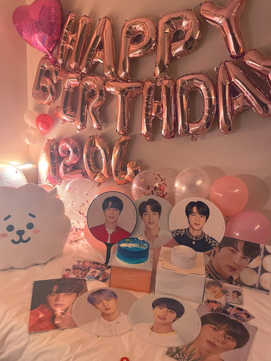 m_ji06's tweet photo. １２０４ HAPPYJINDAY

🐟Special thanks ; @bts_jinnn1204 🐟 https://t.co/X398HrpwHf
