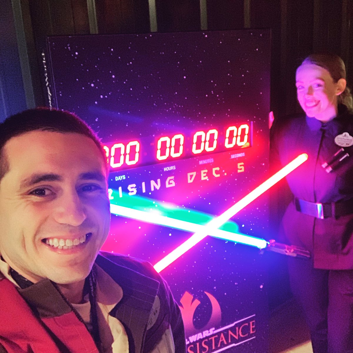 ryanmeerdo's tweet image. Happy 2nd birthday to the world's greatest attraction!

#RiseoftheResistance #SWGE