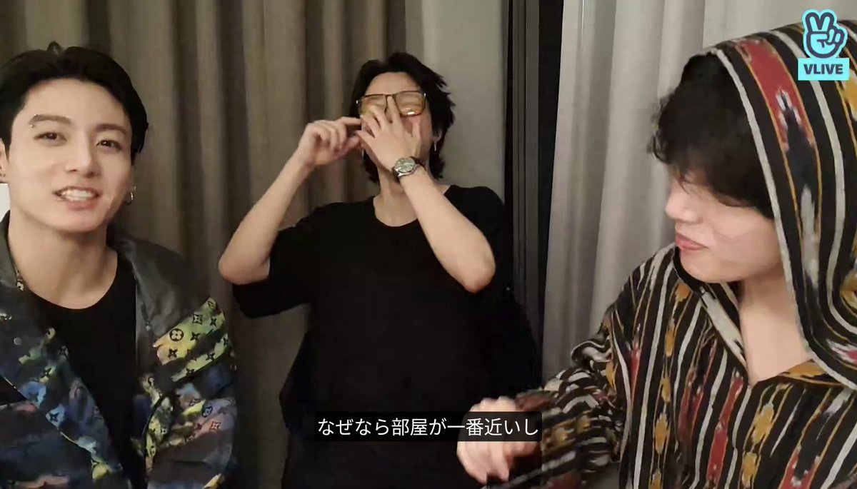 朝でも夜中でも構わず毎日のようにジミンの部屋に遊びにいっていたことがバレたときのジョングクさん、「ひとりだとつまらないし寂しいのでジミンさんにかまってもらいたかった」とは言わず、「部屋が近いから！」って素っ気なくするとこかわいい いつもバカ正直なのにこういうときだけ素直じゃない