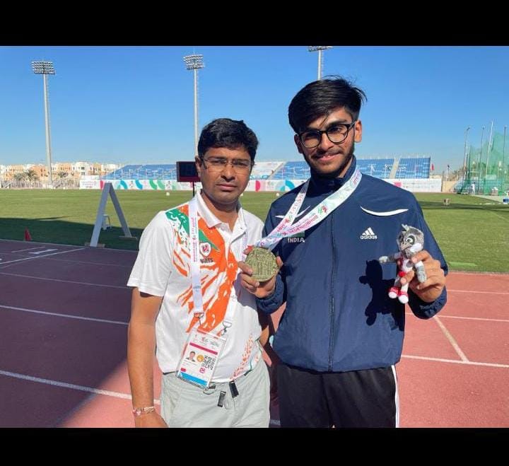 'MEET' our GOLDEN SPRINTER 
2️⃣🥇🥇🏃🏻‍♂️
Meet Tadhani wins his 2nd medal in 200mtr T13 category, at the Asian Youth Para-games, Bahrain'21. 
We are super proud of our NCOE Gandhinagar trainee 🤩

@IndiaSports @Media_SAI @ParalympicIndia @asianparalympic 
#paraathlete #parachampion