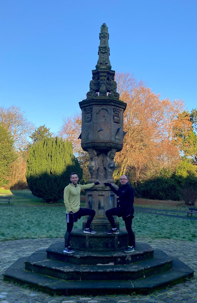 chr1stopherleo's tweet photo. A hill of a run!! πββοΈ
#BrightonMarathon training #Week2
#RunningUpThatHill #MarathonTraining #KingsPark #SnuffMillBridge #WinterSunshine #OneMoreHill #WhatGoesUp #WorthItForTheView #BrightonMarathon2022 https://t.co/QP3FaHEdRz
