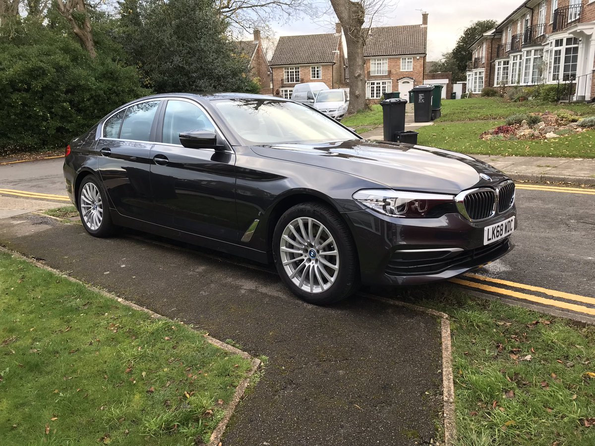Finally offered  a slot to have the car cleaned by RG Prestige Valet 😊👏🏼 family rates and a professional job💙 proud of Reece and his quality of work, some amazing transformations of cars over on his Instagram account 🔥 #carvalet #detailing #carwash