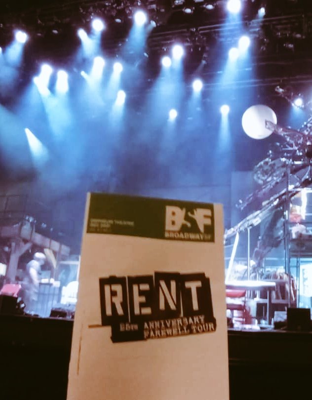 Antonijan's tweet photo. On the 4th day of #RentOnTour (4th show) my true love gave to me... a freshly mint #RentBsf bill #12DaysOfRent #RentChallenge #RentMusicalChallenge #Rent25 #FinalRent #RentFarewellTour #FinalSeasonOfLove @RentOnTour @broadwaysf #goodbyelove #finalcontact #lavieboheme #today4u <3 https://t.co/muILRbZdgw