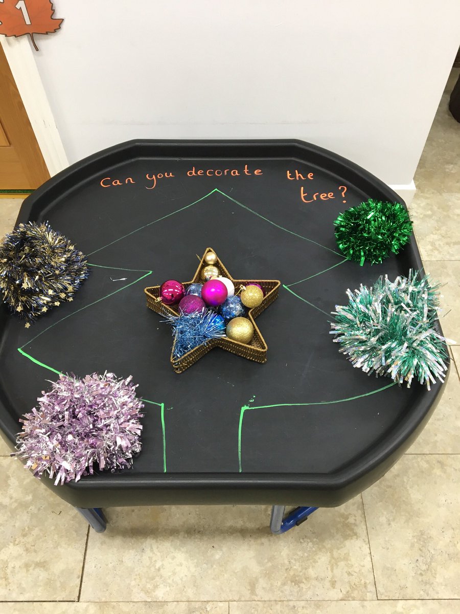 Festive Fun 🎄🐝