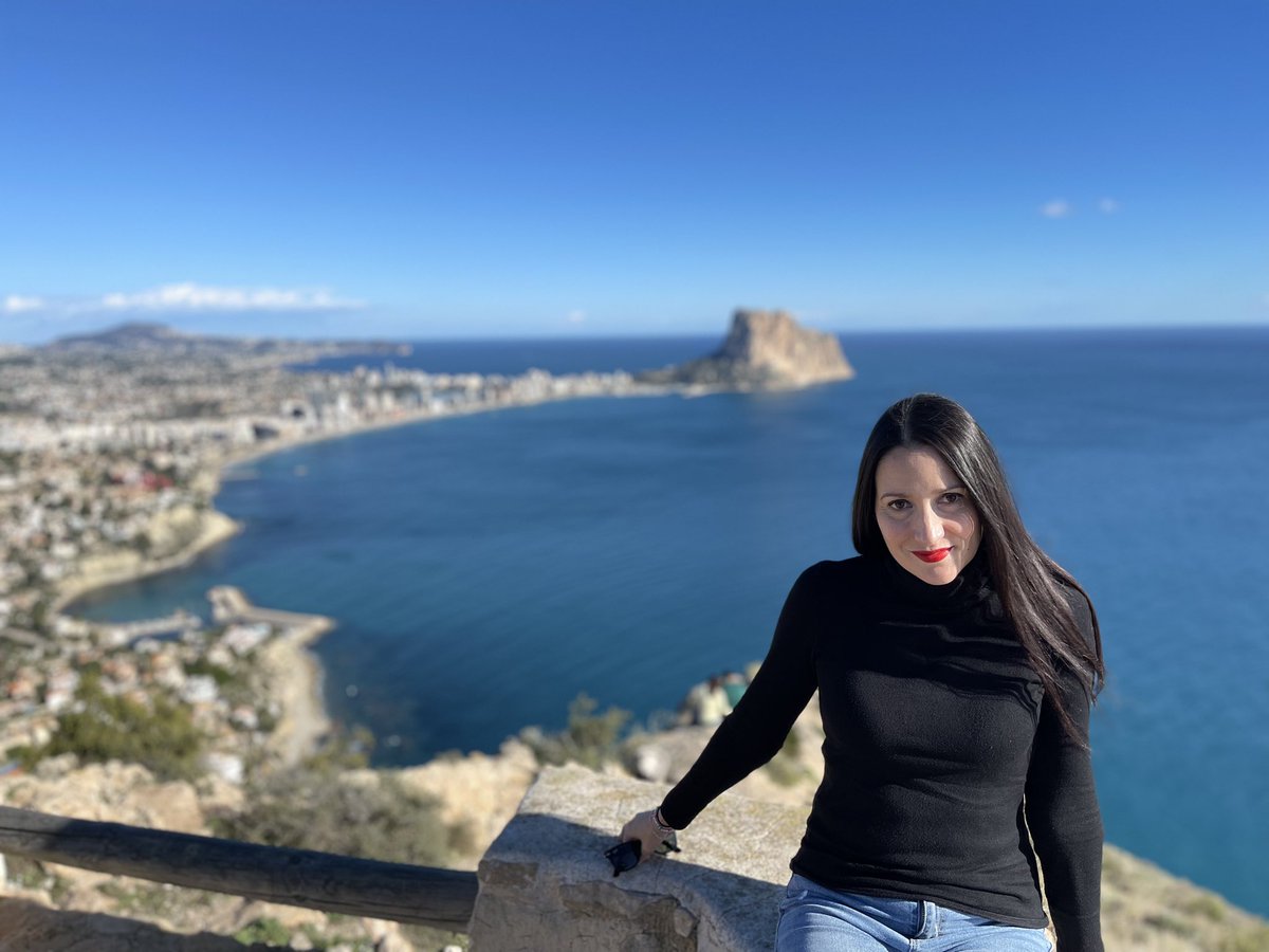 PilarVictorio's tweet photo. Calpeando ❤️🌊 #calpe #calpeando #miradormorrodetoix #agua #water #peñon #peñondeifach #puentaco #bankholiday #december #photography #landscapephotography #beautifuldestinations https://t.co/n48LrUoarz