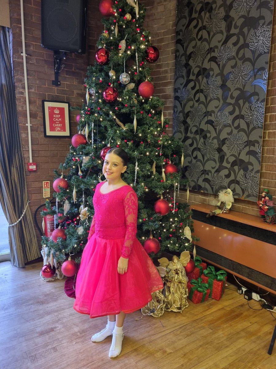 Christmas comp today 🌲🎅 <a href="/Outwood_Valley/">Outwood Academy Valley</a> <a href="/DrapersDance/">Drapers Dance</a> 6 events, 16 dances in Ballroom and Latin 💃