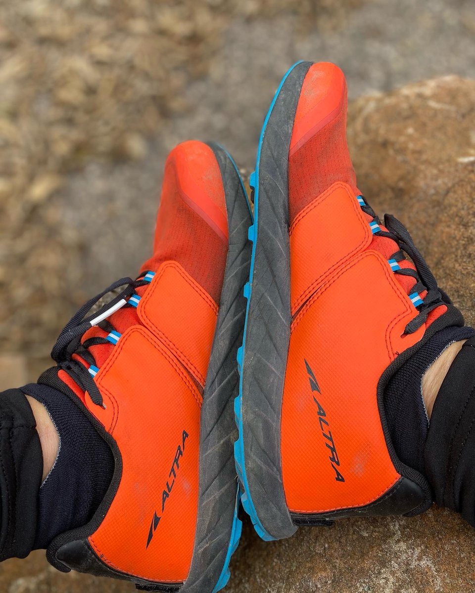 harvey_stein's tweet photo. Traction on the trail with these flashy @AltraRunning superior 5s. https://t.co/Z4HklxfTbE