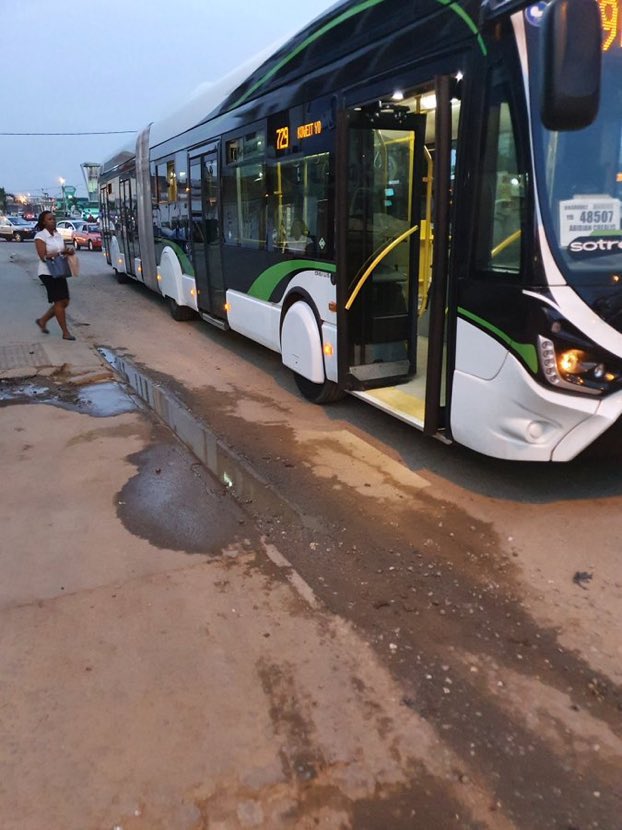 osoroKE's tweet photo. I just remembered I landed in Nakuru yesterday and saw this.....Only 150 from Nairobi to Nakuru plus food and refreshment....Lee Kinyanjui has done it https://t.co/9mwQa96aVt