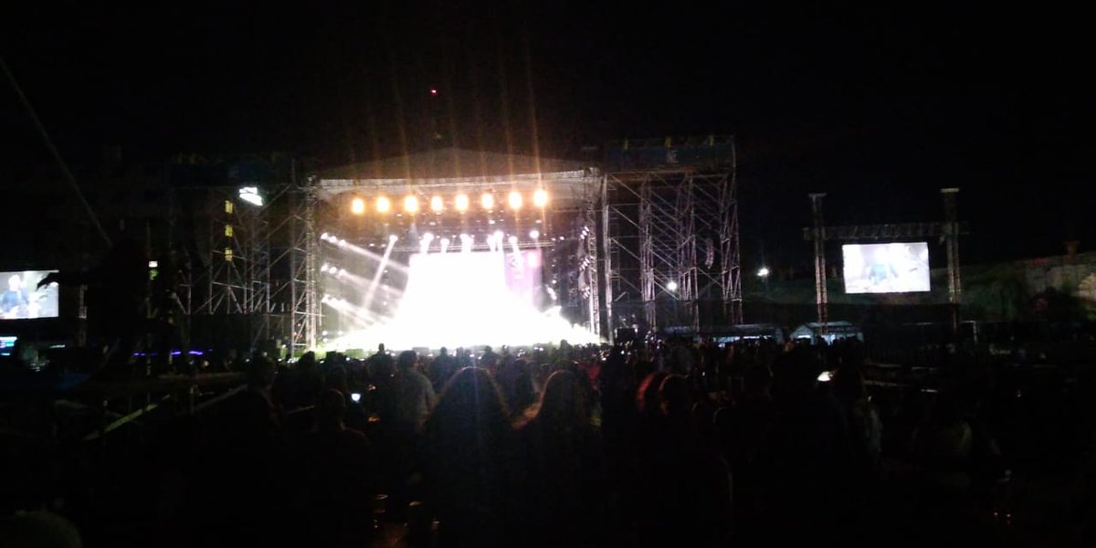 aaron_frias's tweet photo. @hombresgnet @DavidSummersHG @HombresG @Dani_Mezquita @rafahg @JaviMolinaHG @WallbigbandMuro @Jason_Paradise @oneshowmx Grande @HombresG fantástico concierto https://t.co/FbiYacOfJa