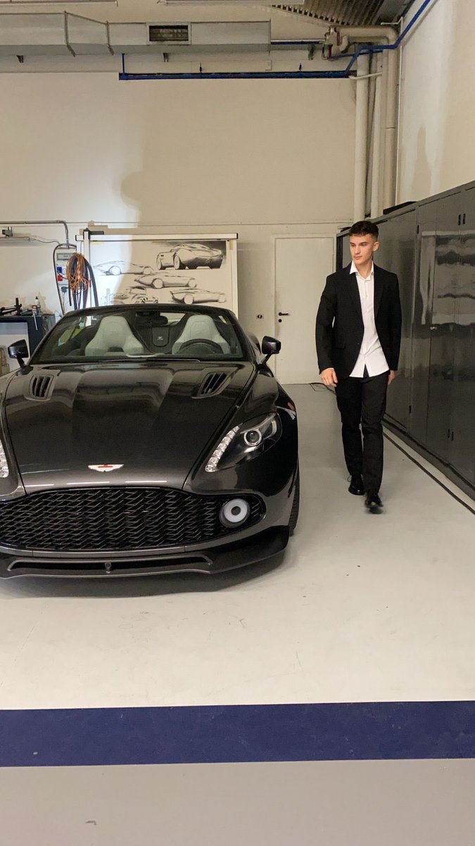 ferati_jasin's tweet photo. It was a honor for me to be invited at the  christmas dinner of the @supercarownerscircle @zagato1919
Jasin JF https://t.co/J99UPYmYnI