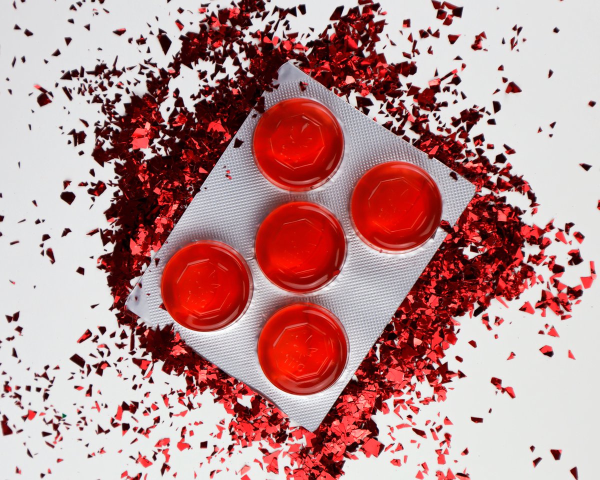 PureExtracts_CA's tweet photo. Adding a little glamour to your party never hurts 🥳Spice up your parties this holiday season with our THC #PureChews - available in three delicious flavours at 10mg of THC per pack, tailoring your experience to your preferences 🥭🍓🔥  #pureextractscorp #thcgummies #edible #thc https://t.co/OjrWad3mKj