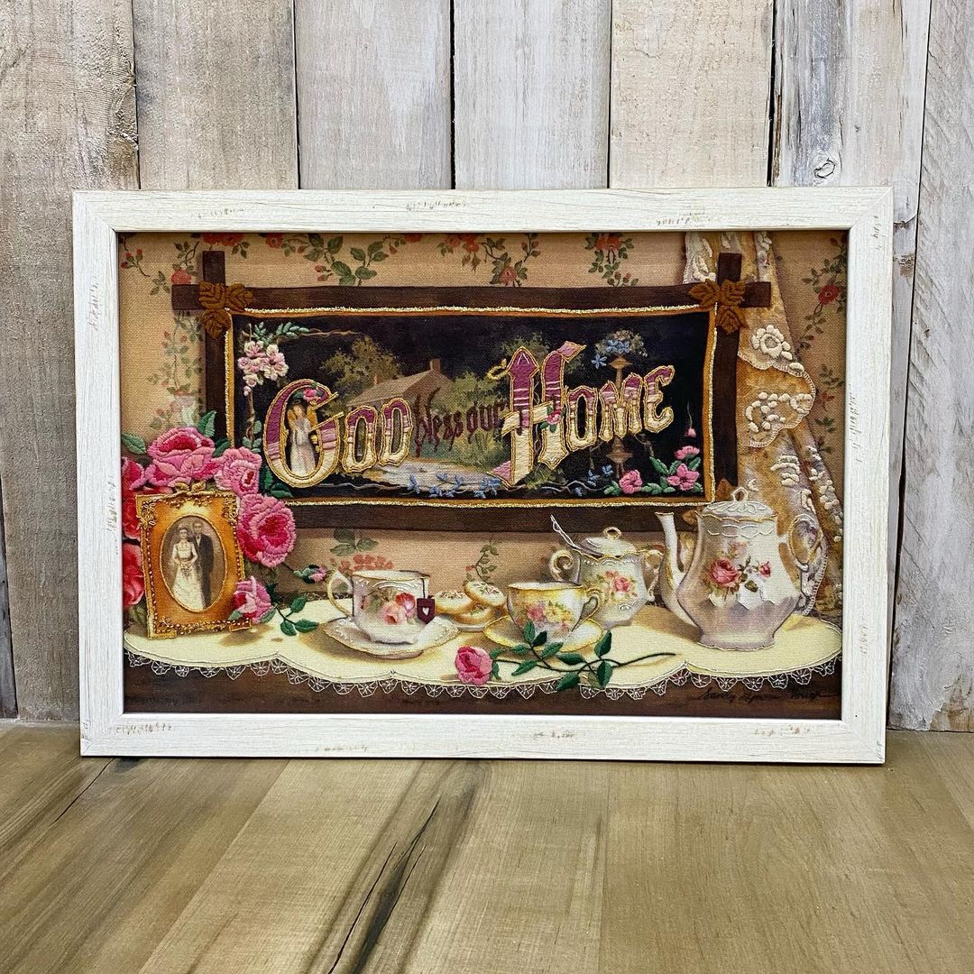 truvueglazing's tweet image. &quot;This #needlework holds so much love. We upgraded the glazing to #TruVue #UltraVue Laminated Glass. WOW 🤩 What a difference! Some things have to be seen…or in this case not seen, to be believed. 💕🙌🏻&quot; –#LionStudiosFraming #CreateSomethingSpecial #TruVue
