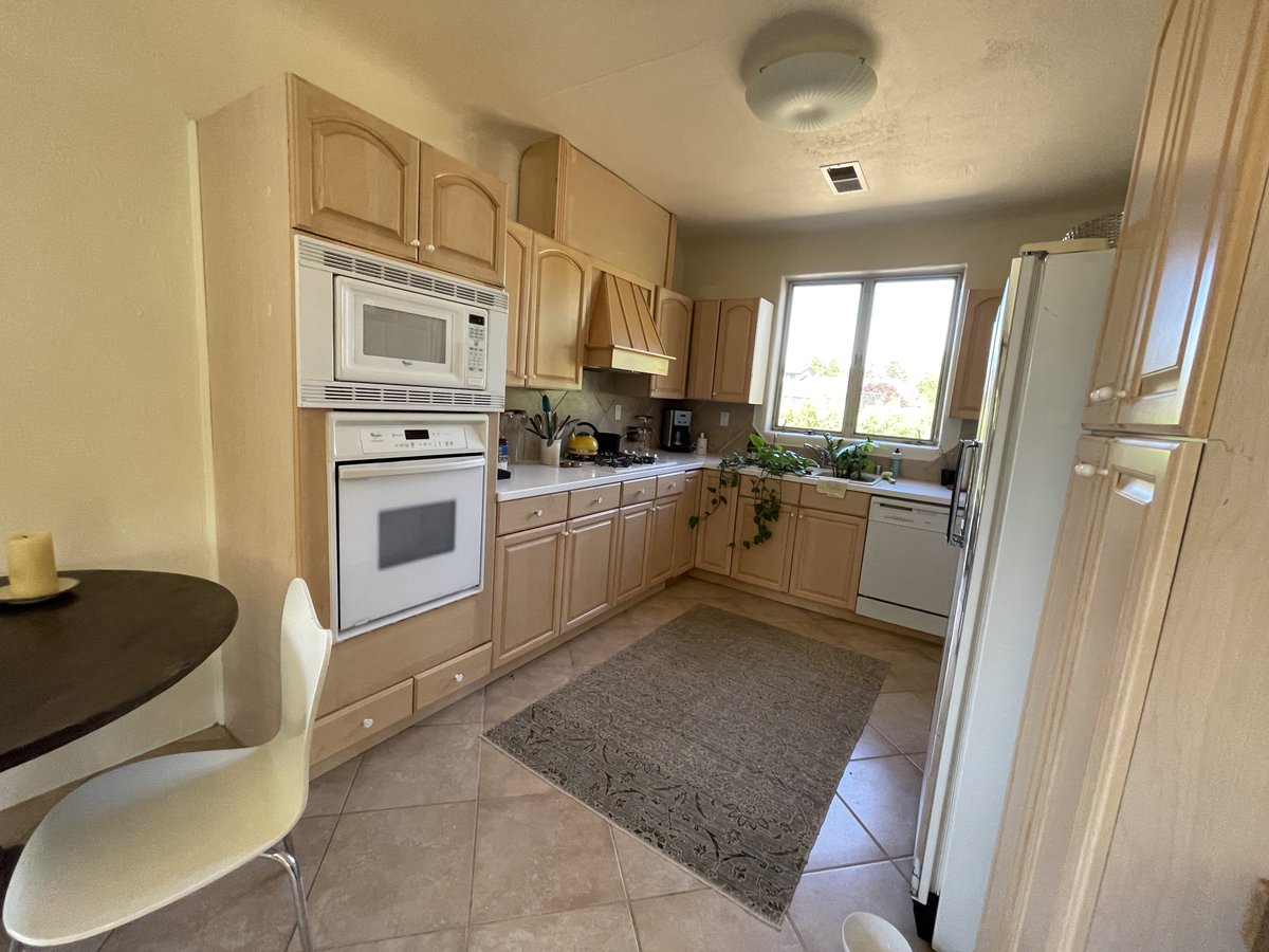 fletch_rhodes's tweet image. We L-O-V-E the way this #kitchenremodel turned out! Read all about how we transformed the #MedModCottage into a chic guest abode on the #FRblog: fletcherrhodes.com/sonoma-med-cot…

#FletcherRhodes #FRstyle #InteriorDesign #SonomaInteriorDesigner #WineCountryStyle #BeforeandAfter