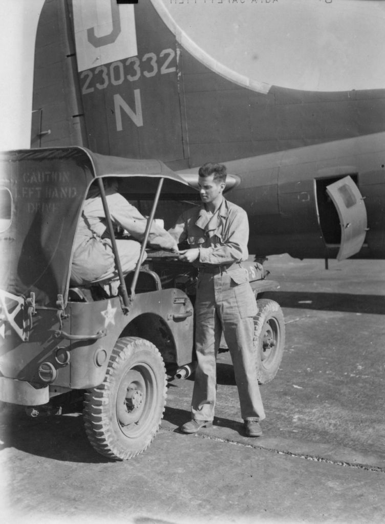 Happy Sunday! #1941life #legendary1941 #jeeplife #jeepfamily #jeep #UnitedWeWheel #L1941 <a href="/legendary1941/">Legendary 1941</a> <a href="/unitedwewheel/">Unitedwewheel</a> <a href="/agocs_jodi/">Jodi</a> <a href="/steelecreations/">Beverly Steele</a> @ReturnCheck <a href="/JeepSubculture/">JeepSubculture ○IIIIIIII○</a> <a href="/RJefferds/">Rick Jefferds</a> <a href="/ItsaJeepWorld/">ItsaJeepWorld</a> <a href="/SolarTJChick/">Solar TJ Chick™</a> @wve1022 <a href="/THEJeepMafia/">The Jeep Mafia</a> <a href="/rpx53/">Rod O|||||||O</a> @RoxyJeeper @Jeephoodshots