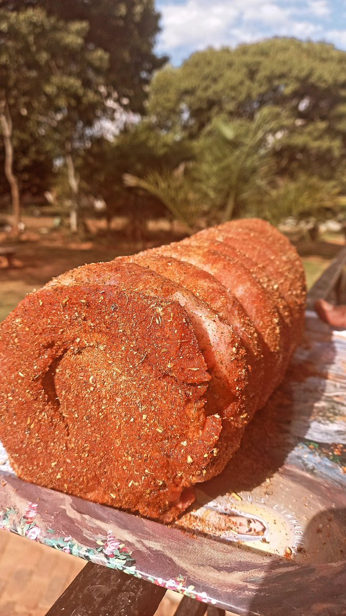ChefRumbie's tweet photo. Dry rub, brisket ready for smoking tomorrow evening. 

#dryrub #smokedbrisket #christmas  #chefslife #chefsoninstagram #chef #recipedeveloper #mealplanner #footography #scoffbag #togoordersavailable #femalechefs #africanchef #scoffmaster #chefrumbie https://t.co/J7hEhlk8uY