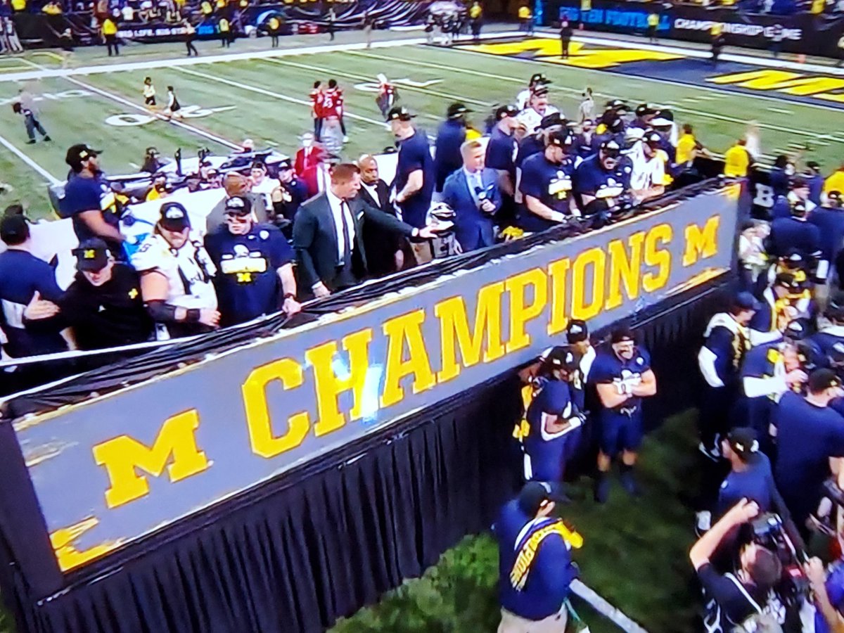SlipStreamUSA's tweet photo. #GoBlue #NumberOne #gafam #twitchstreaming  Amazing they will not be #1 , but we people from Michigan are ao use to it #michiganagainsteveryone https://t.co/ueOKYfWDen