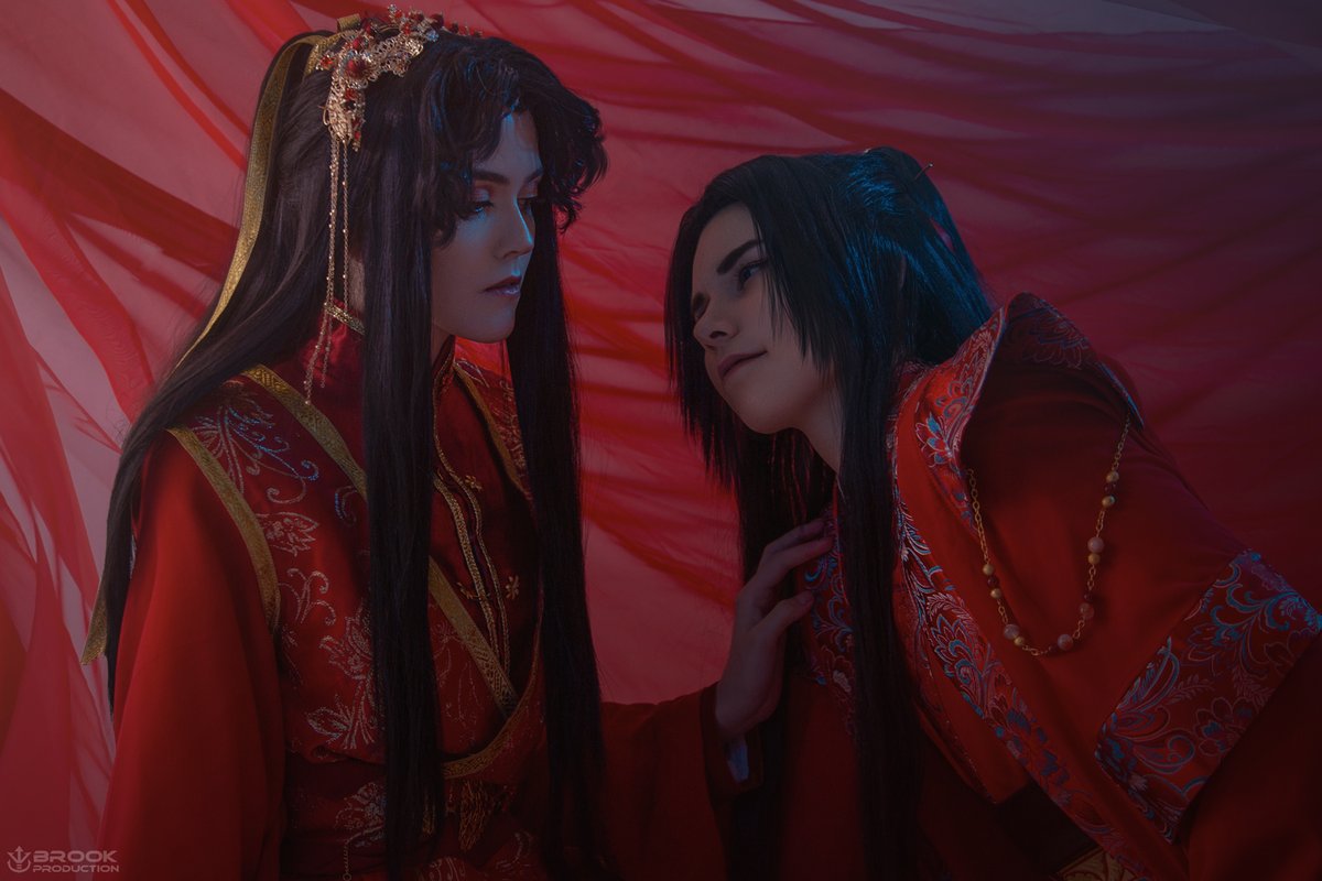 hiroi_nakano's tweet photo. Erha/Husky and his white cat shizun(wedding)

🌸🌸🌸🌸
Mo Ran - me
Chu Wanning - @_dead_ren_ 
Ph - hiroshi_hun(inst)📸
Помощь - @Martin_erdorell @alexouroboros 
#erha #huskyandhiswhitecatshizun #moran #ranwan #Chuwanning #2ha #жаньвани #brookproduction https://t.co/jpXVhz1OfC