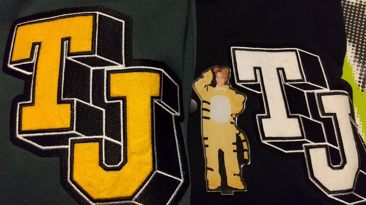 noel_thanks's tweet photo. 如恵留くんお元気ですか?
今日はTJの服を買いました。
前から見るとTravis Japanみたいでしょ。後ろから見るとトムとジェリーですが😆
🍀🍀🍀🍀🍀🍀🍀
明日の如恵留くんが健やかでありますように。
#川島如恵留 #TravisJapan #トラジャ #TJ #トムとジェリー #MeetsAnswer https://t.co/3HN6FOSJvq