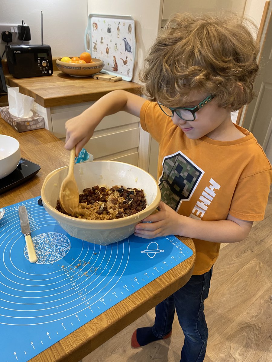 caffy07's tweet photo. ⁦@MrsMitchellLMS⁩ Rafe is busy making Christmas puddings 🎄 https://t.co/4nJDSxJheB