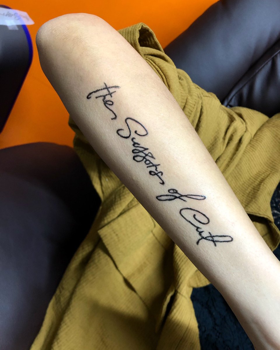 zero_tatoo's tweet photo. お店のロゴ
2週間で消えるジャグアタトゥー@ZERO
#2weektattoo
#temporarytattoo
#ジャグアタトゥー沖縄
#那覇
#国際通り
#沖縄
#インフルエンサー
#芸能人 https://t.co/0xEJn0fuCo