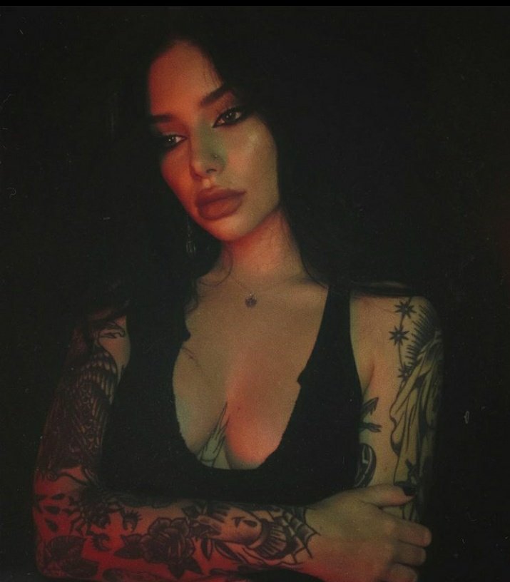 ｡ ﾟﾟ･｡･ﾟﾟ｡
ﾟ。Break my bed, not my heart
　ﾟ･｡･ 

#SeductiveSundayᅠᅠᅠᅠᅠᅠ