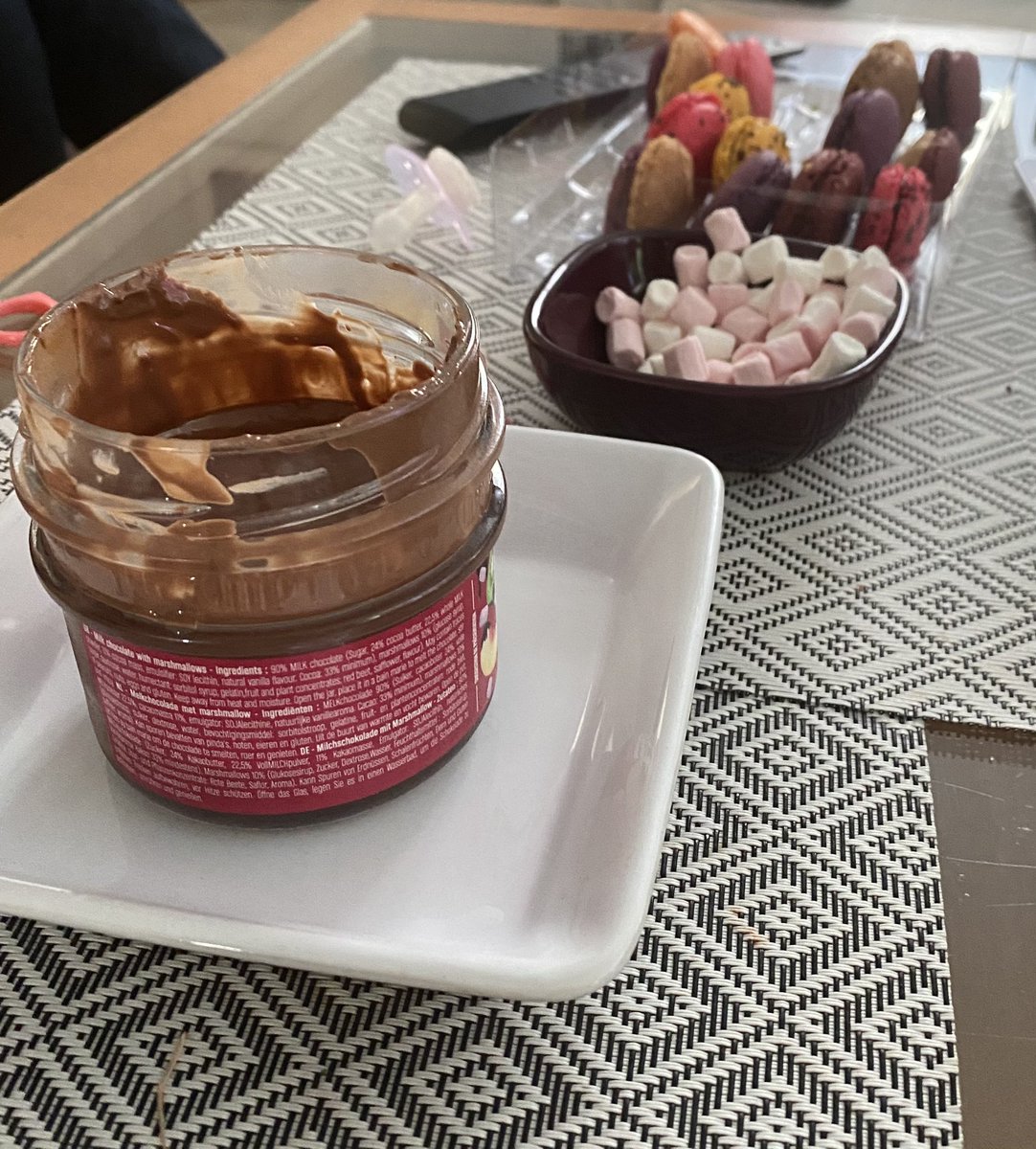 gracielou_ccd76's tweet photo. Après la patinoire il fallait ça pour se réchauffer #mioum #comptoirdeMathilde https://t.co/aeS0Vr4JCd